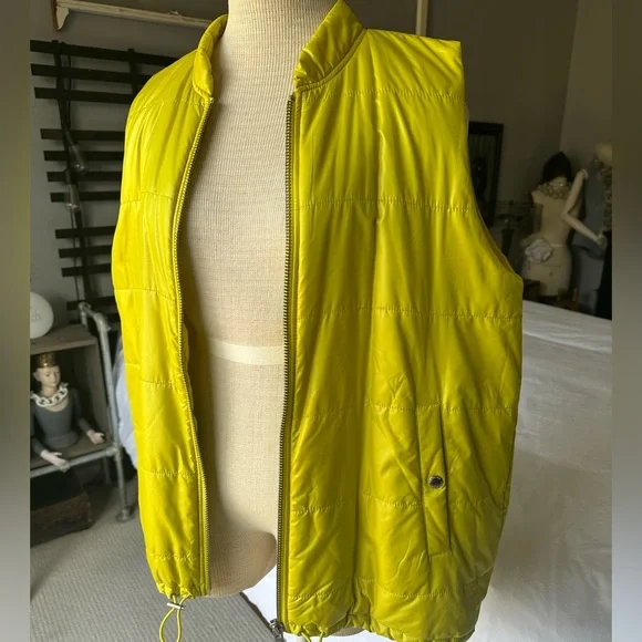 Banana Republic vest, size large - Picture 6 of 13